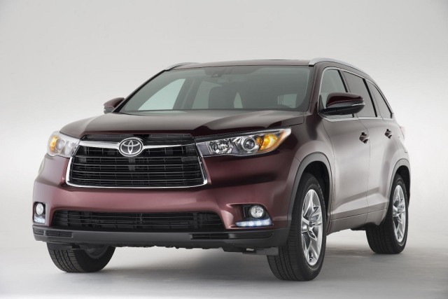 2014 Toyota Highlander SUV (5).jpg